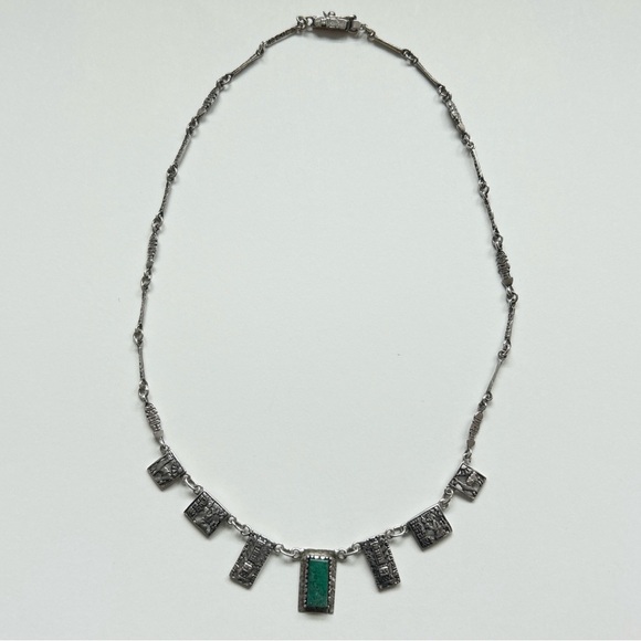 Stunning Vintage Peruvian Jade Tumi Storyteller Sterling Silver Necklace - Picture 8 of 16